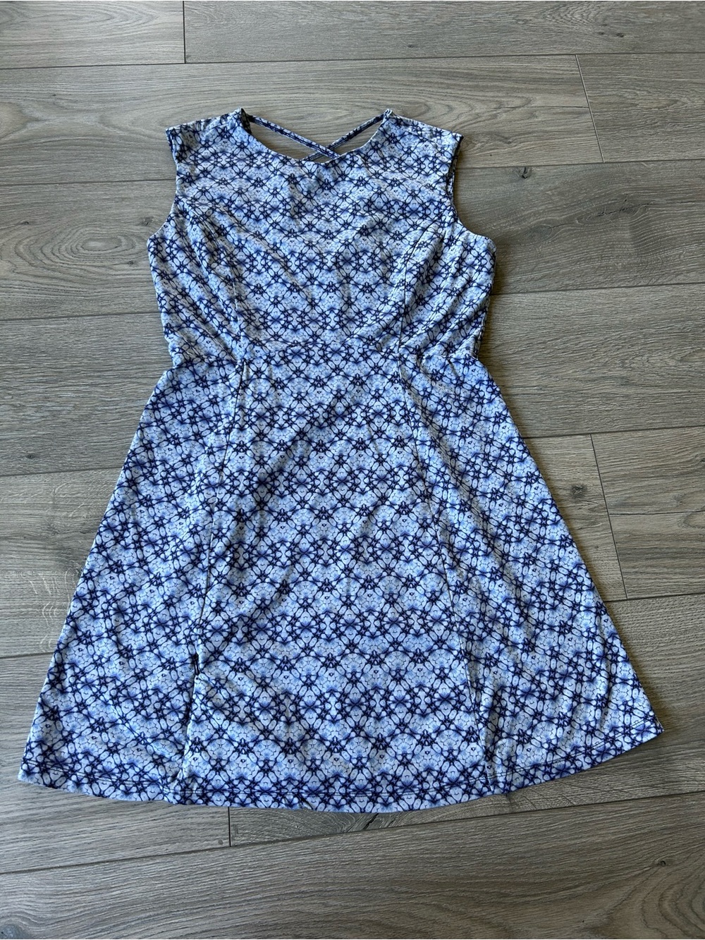 Title Nine Steadfast Diamalete Sleveless Printed Athletic Dress Tidal Wave sizeM - Picture 2 of 11